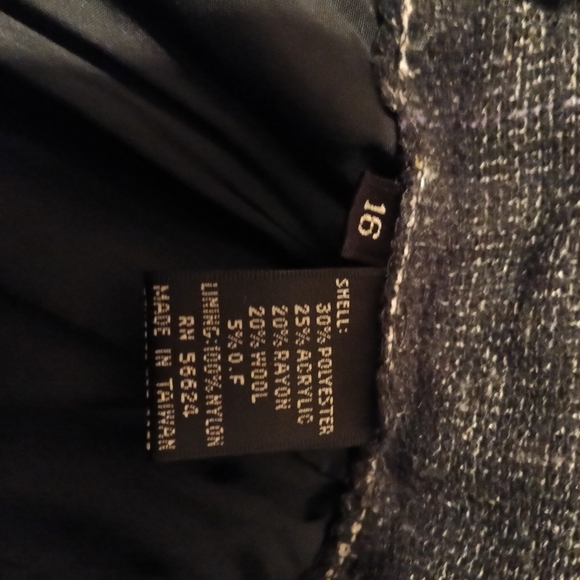 Women's Skirt Suit 16" - Picture 6 of 12